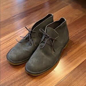 Classic Suede Boots in Gray (nwt)